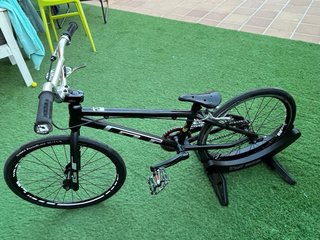 Bicicleta BMX GT Junior Race