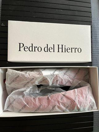 Zapatos planos Pedro del Hierro rojos(con facutra)