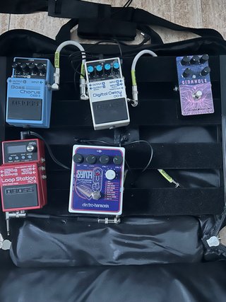 Pedales de guitarra y bajo: Boss, EHX, Catalinbrea