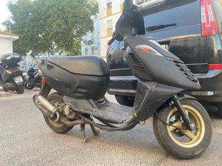 Scooter 22.000km 2 dueños motor perfecto