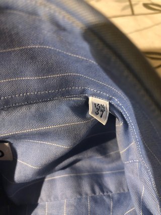 Camisa Soloio Talla 14 1/2 37. Es como una S Slim