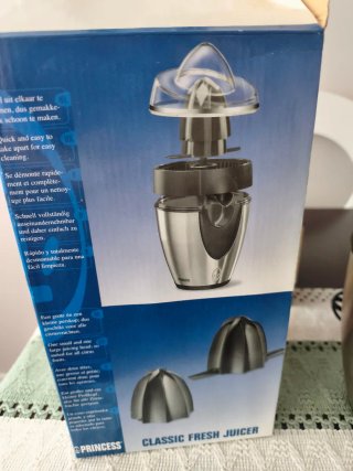 Exprimidor de cítricos Princess. Nuevo, en su caja