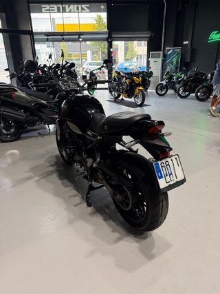 Kawasaki Z900 RS