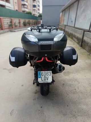 Kymco AK 550 2020 Negro Maxi-Scooter