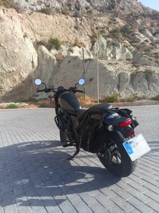 Honda Rebel CMX 500 SE Negra
