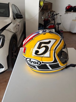 Casco Moto Arai Amarillo Talla S