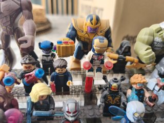 Lote 60 Figuras Lego Marvel