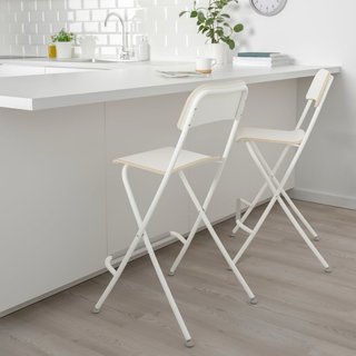 Taburete alto plegable blanco