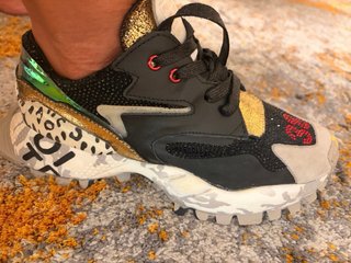 Zapatillas EXE Cuero Galácticas Negro/Oro