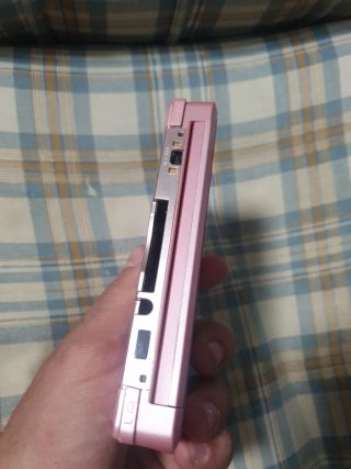 Nintendo 3DS Rosa con Cargador