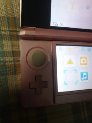 Nintendo 3DS Rosa con Cargador