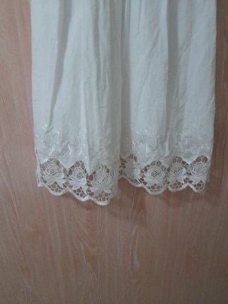 Vestido blanco tirantes con encaje