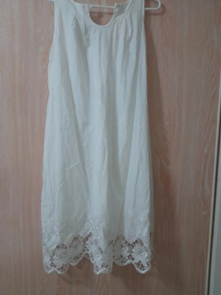 Vestido blanco tirantes con encaje