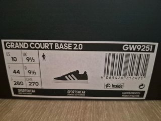 Zapatillas Adidas Negras y Blancas