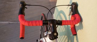 Bicicleta Giant Defy Blanca y Roja