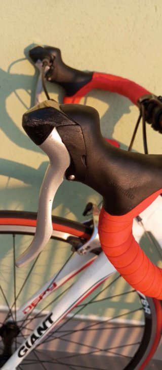 Bicicleta Giant Defy Blanca y Roja
