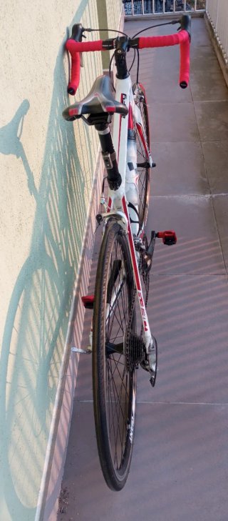 Bicicleta Giant Defy Blanca y Roja