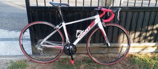 Bicicleta Giant Defy Blanca y Roja