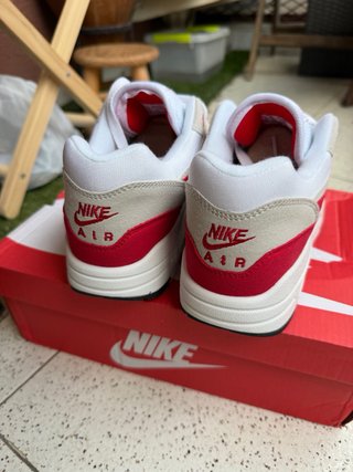 Nike Air Max 1 Rojo y Blanco