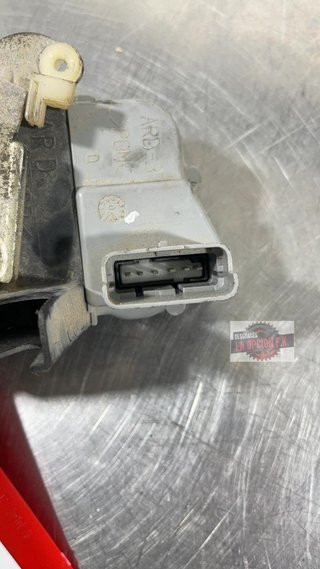 CERRADURA PUERTA DELANTERA DERECHA Citroen Xsara Picasso (1999->)