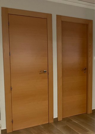 Puertas de madera MDF marrones