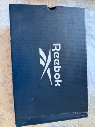 Reebok BB 4000 II Talla 44 Nuevas