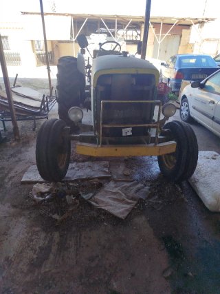 Tractor John Deere 717