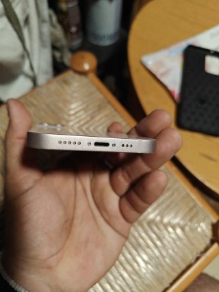 iPhone 13 128GB Perfetto senza danni - Batteria al 79%