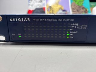 Switch 24 porte Netgear GS724TV3