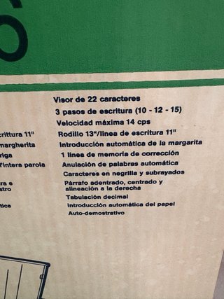 Máquina de escribir Olivetti CT 606