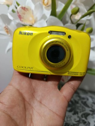 Nikon Coolpix S33 Fotocamera Digitale Gialla