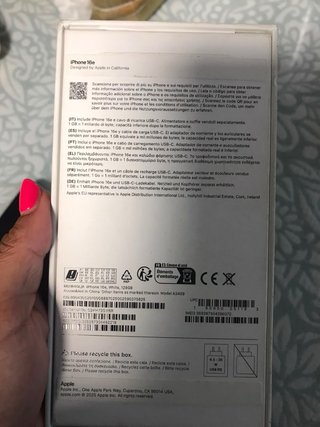 Se vende iPhone 16e completamente nuevo.