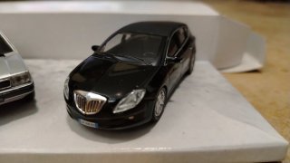 Coppia modellini Lancia Delta 1:43