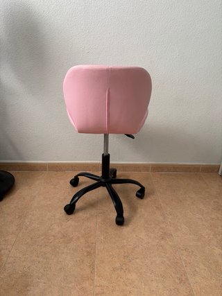 Silla de oficina acolchada rosa