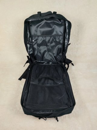 Mochila Táctica Militar Negra avion gym 45L.