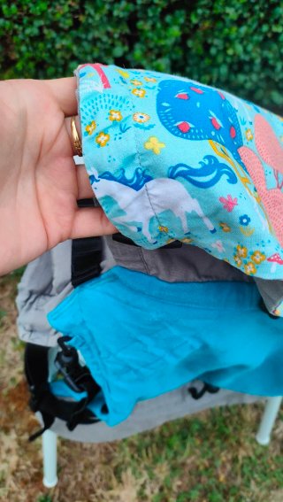 Mochila Porteo Buzzidil Unicornios