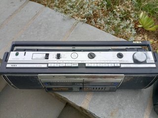 Stereo Vintage Panasonic Aiwa radio mangiacassette