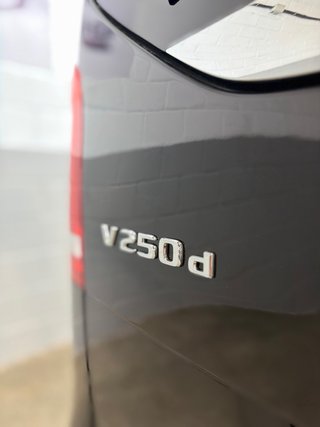 Mercedes-Benz Clase V 250D*PAQUETE AMG*1 DUEÑO*