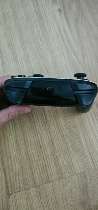 Mando Pro Switch (Original)