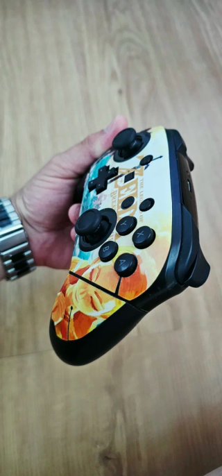 Mando Pro Switch (Original)