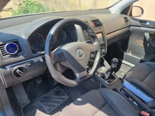 Volkswagen Golf 2004