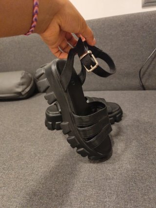 Sandalias negras plataforma