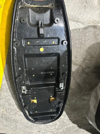 Asiento Triumph T100