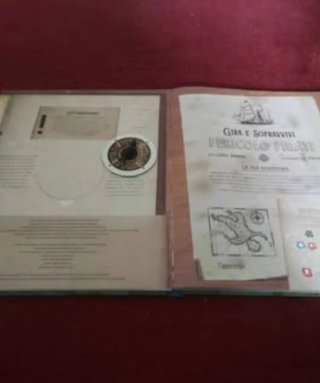 Libro cartonato "Gira e sopravvivi Pirata"