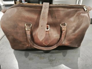Maleta de viaje de cuero