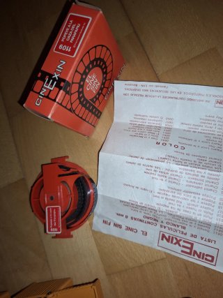 Funcionando Cinexin 8mm proyector con caja