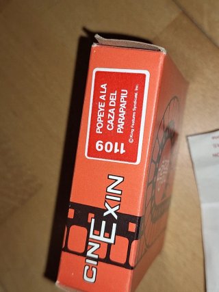 Funcionando Cinexin 8mm proyector con caja