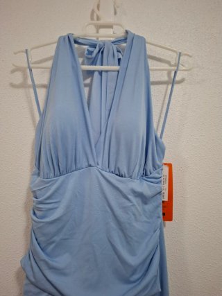 Vestido largo azul cielo elegante