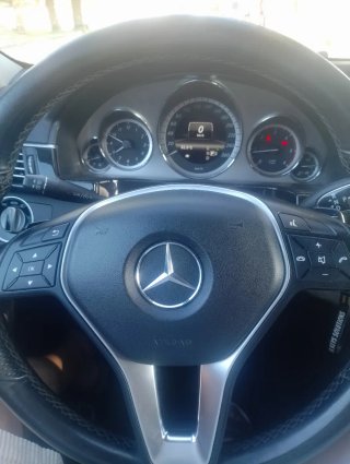 Mercedes Benz  E220 2012
