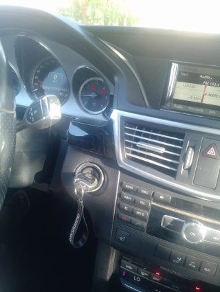 Mercedes Benz  E220 2012